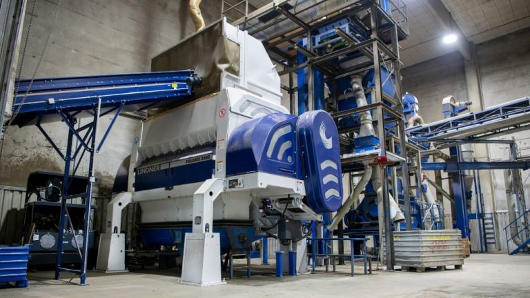 Loacker Recycling: Efficient Cable Recycling with Lindner’s Polaris 2800